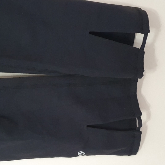 Lululemon Sable Black striped Cropped leggings - Picture 5 of 6